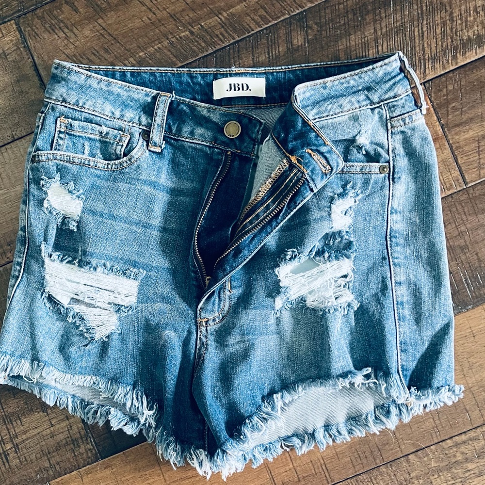 JBD (just black denim) medium wash shorts size:L